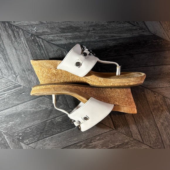 UGG Australia Briella Thong Cork Wedge Sandals Size 7 cream / off white - Picture 5 of 8